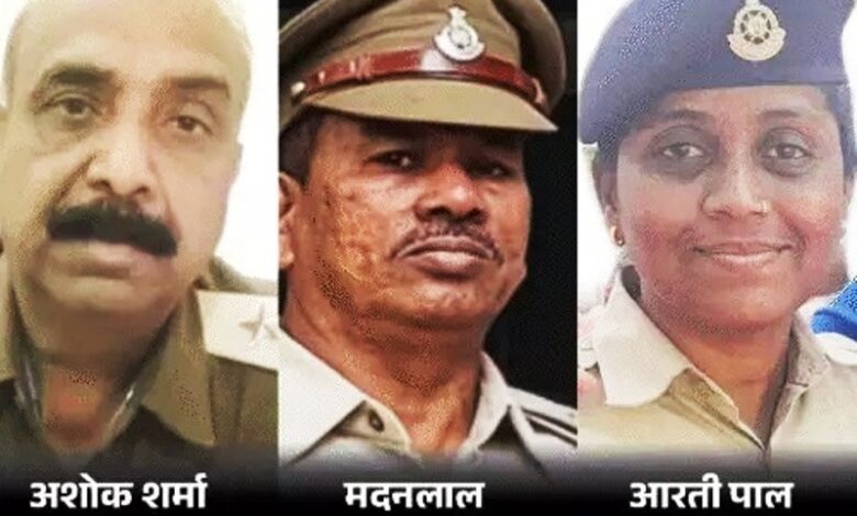 शिप्रा में गिरी पुलिस टीम की कार